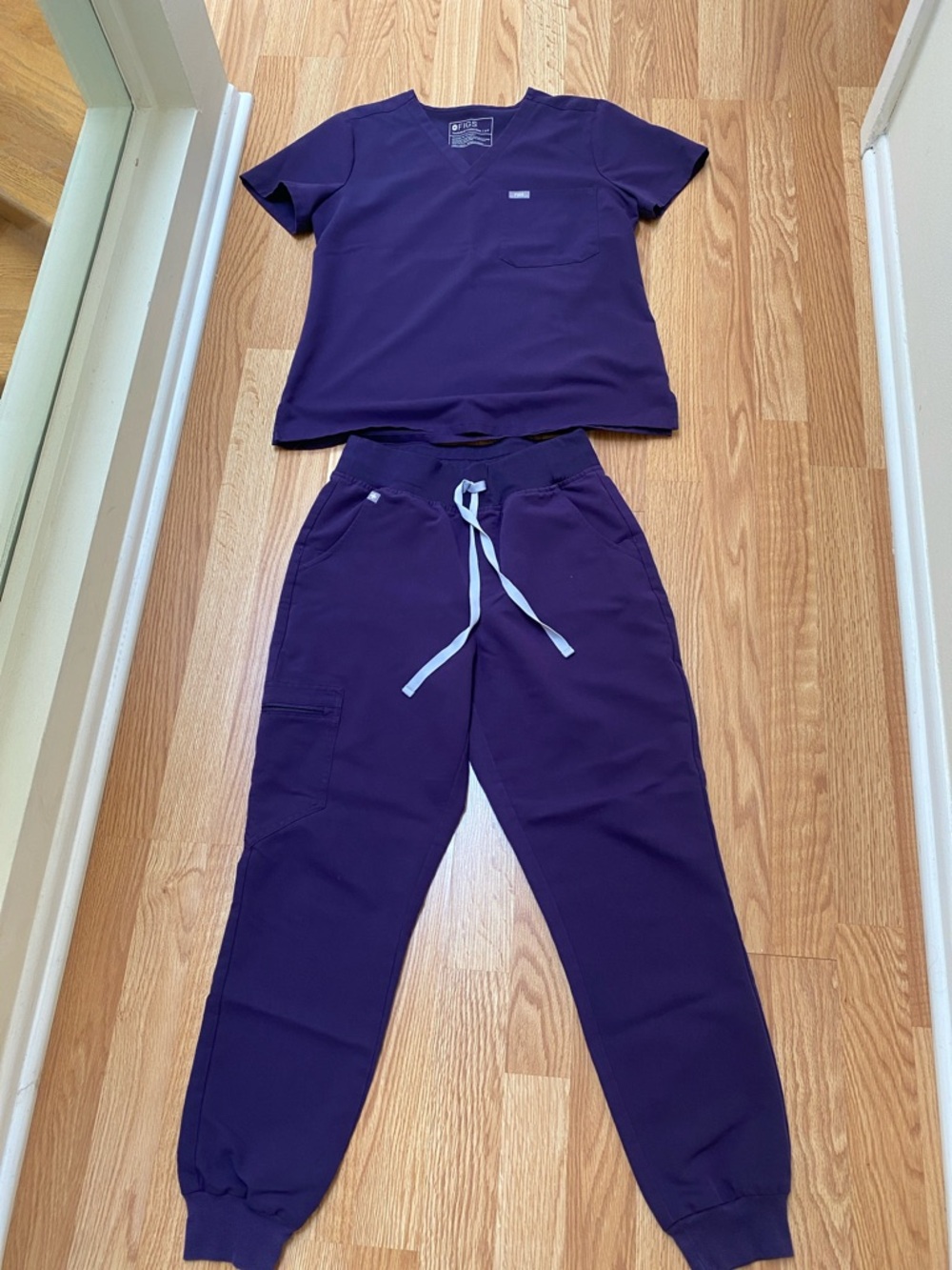 Figs Purple Jam Scrub Set size Small Petite, excellent condition